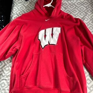 XL red Nike Wisconsin Badgers hoodie